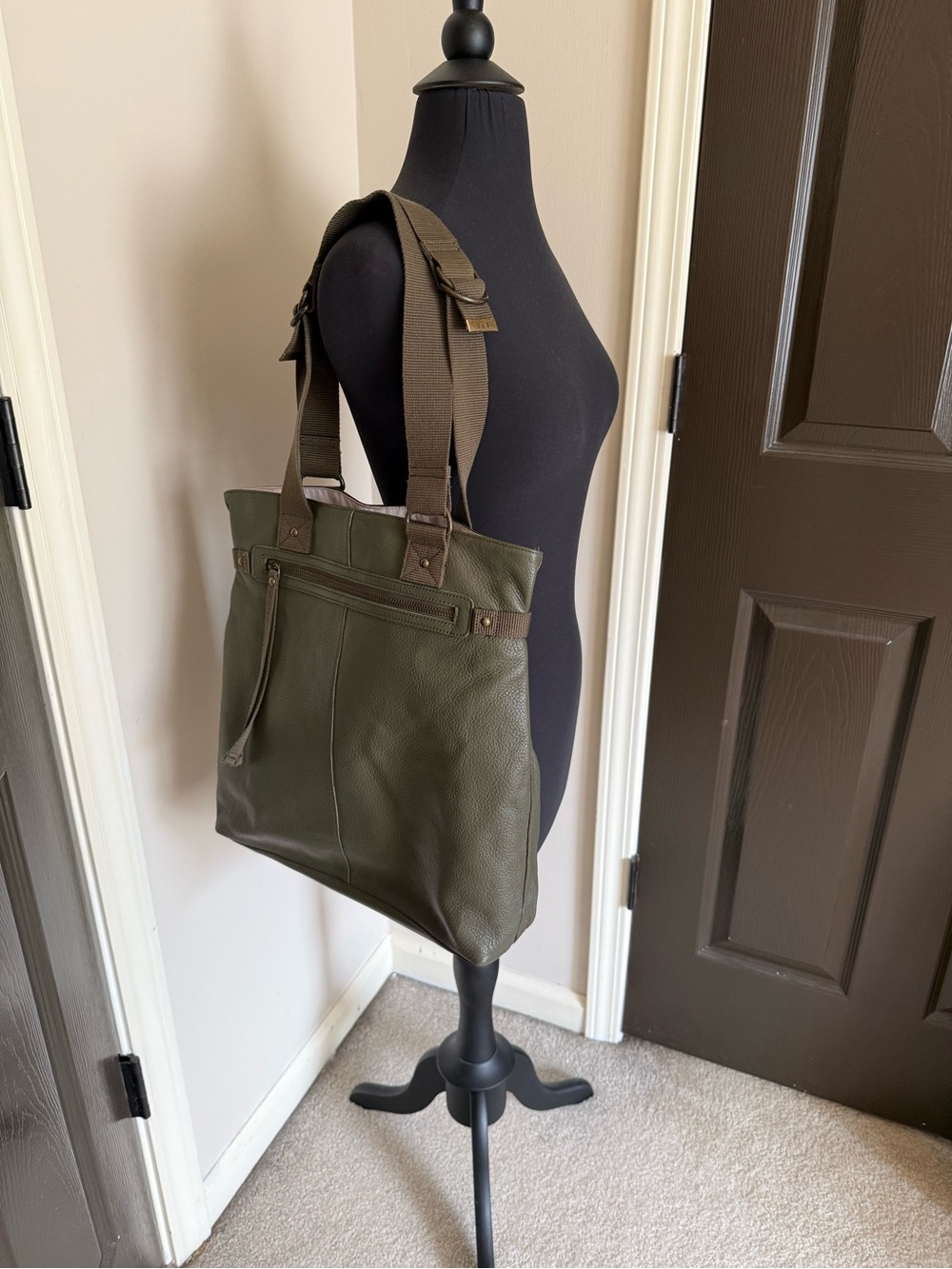 Gap Olive Green Leather Tote Bag with Adjustable Straps